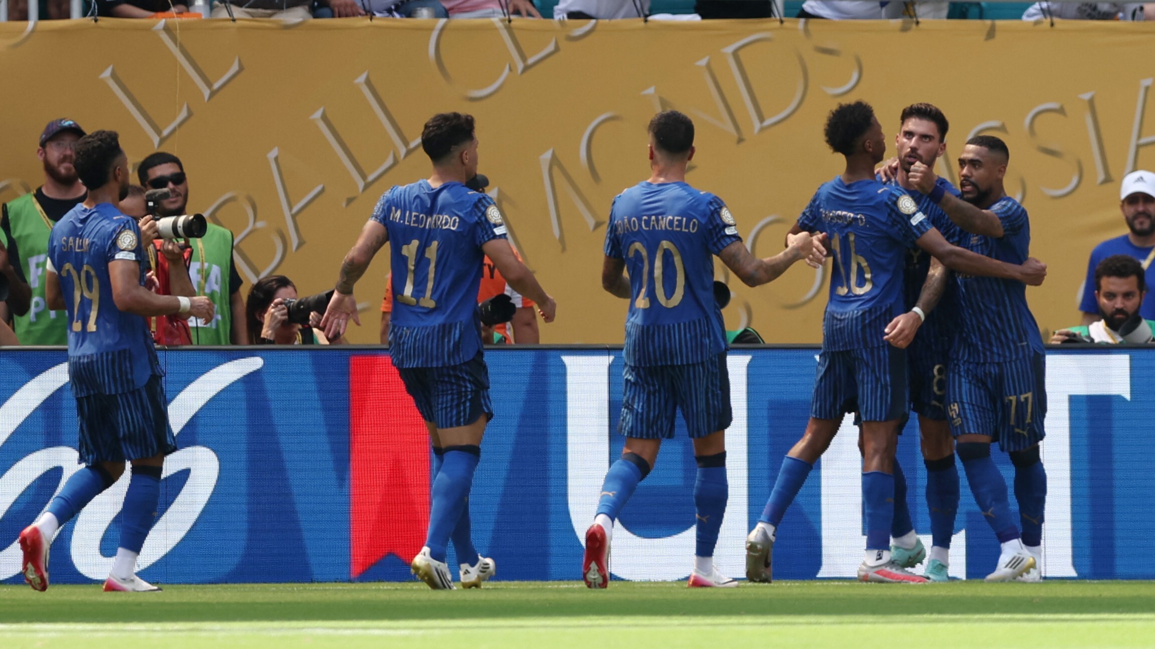 今晚突围战来临；尤文图斯围绕亚冠更衣室发声；压力陡增；阵容厚度经受考验(尤文图斯vs里斯本竞技比赛结果)-九博网页版