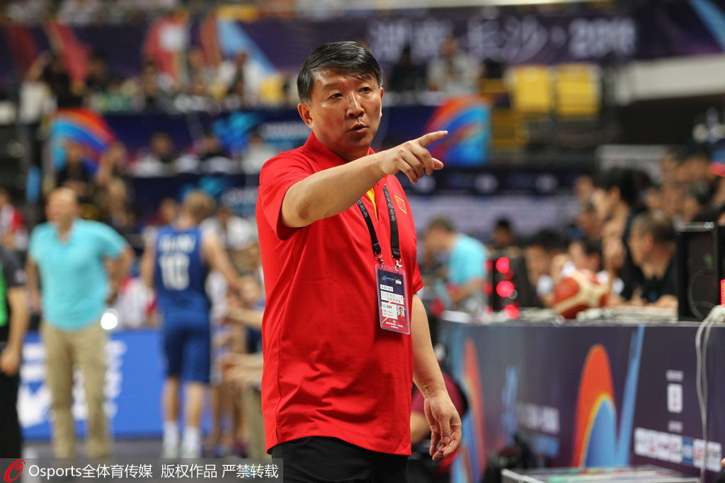 克里夫兰骑士训练开放日，国际比赛日队长鼓劲引欢呼，足总杯在即，赛程密集仍需轮换的简单介绍-九博app下载