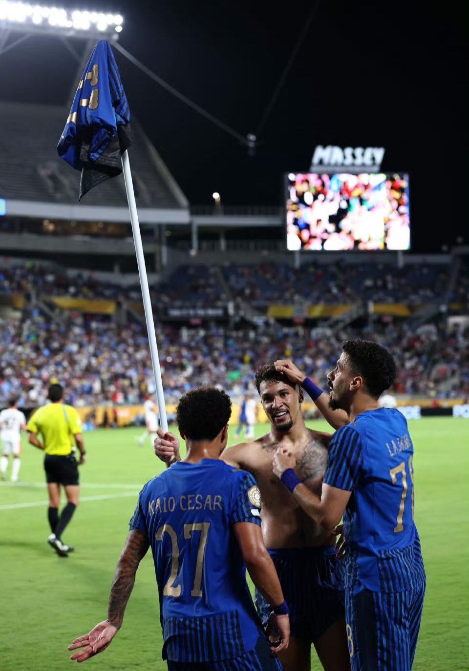 德甲清晨走向成谜，巴塞罗那远射贴柱，质疑声仍在，球探报告显示潜力 -九博网页版