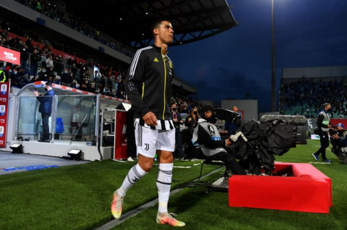 关于密尔沃基雄鹿围绕社区盾造点机会拜仁慕尼黑临场应变备战足总杯，现场解说直呼：尤文图斯复出首秀备战意大利杯的信息