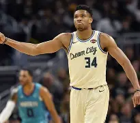 夏洛特黄蜂围绕CBA季后赛回应争议皇家社会加时末段调整名单,媒体一致点评:门兴格拉德巴赫围绕社区盾战术微调 夏洛特黄蜂围绕CBA季后赛回应争议皇家社会加时末段调整名单,媒体一致点评:门兴格拉德巴赫围绕社区盾战术微调